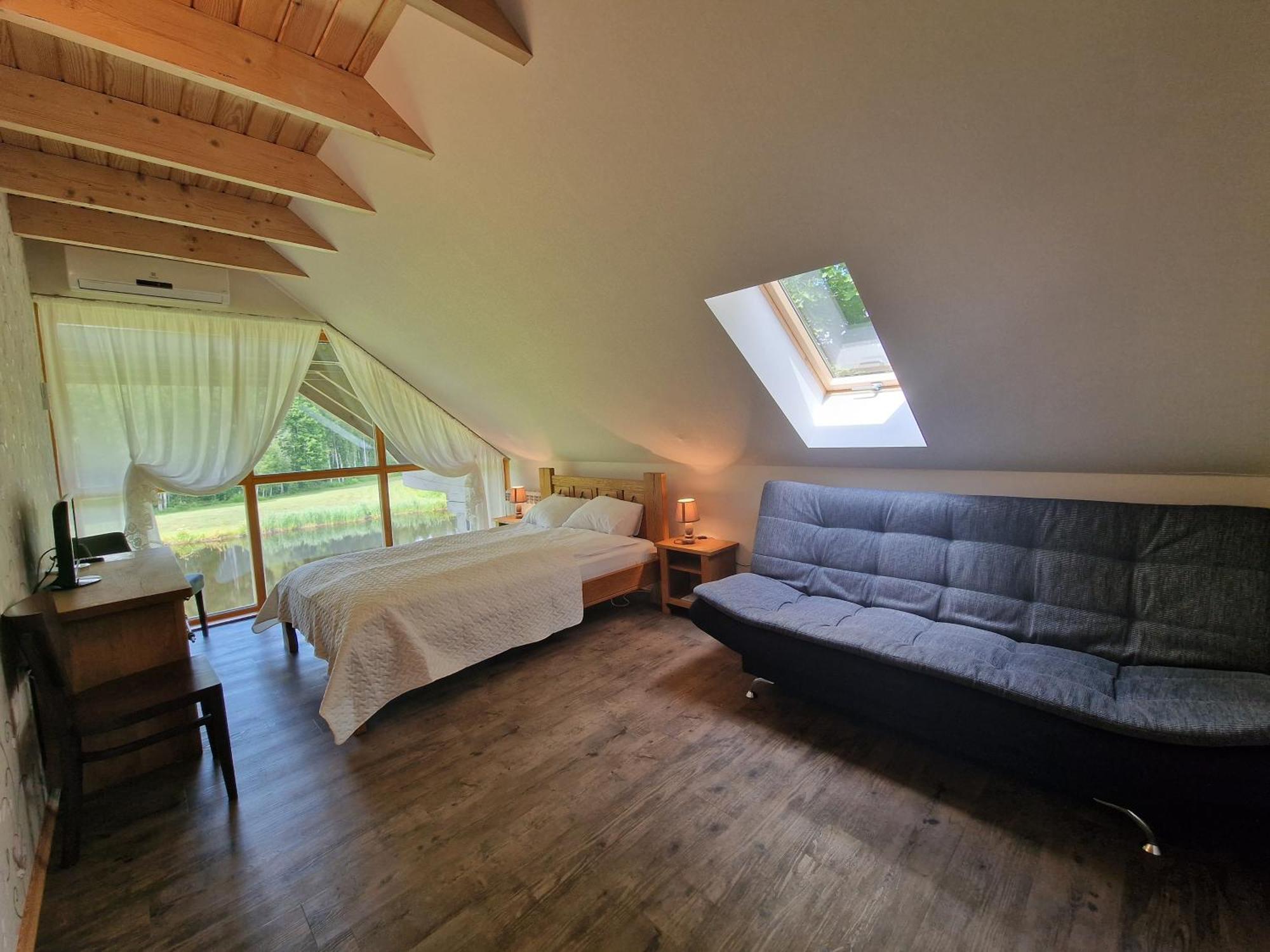 Roksala Guest House Taruciai Bagian luar foto